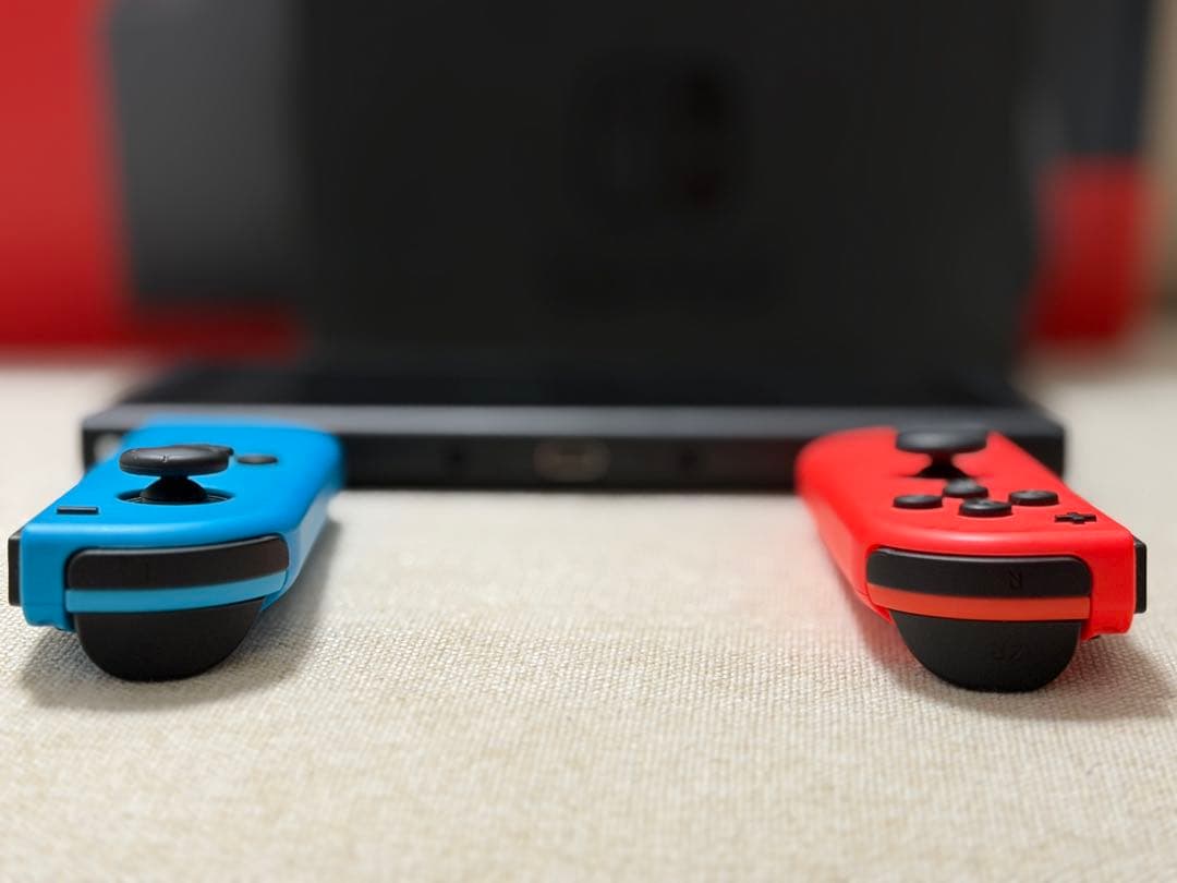 美品)ニンテンドースイッチ 本体Nintendo Switch (箱付)ドック付