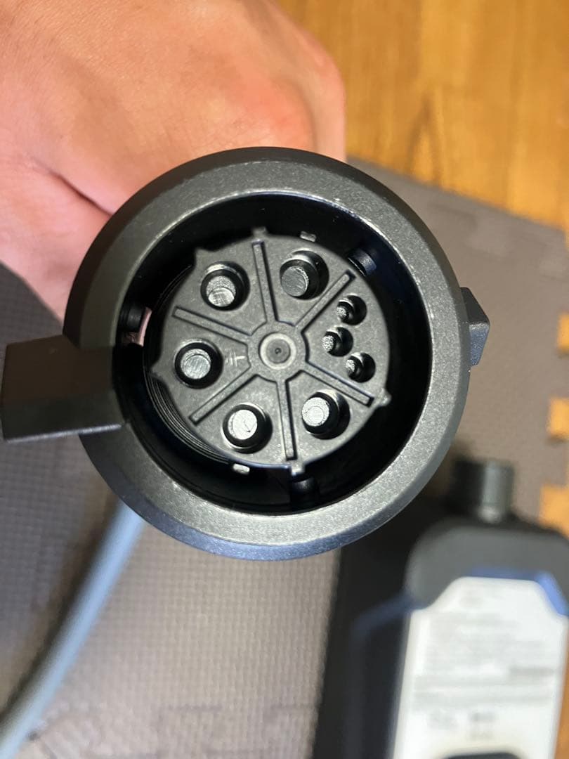 純正　EV 充電ケーブル　充電器　電気自動車
