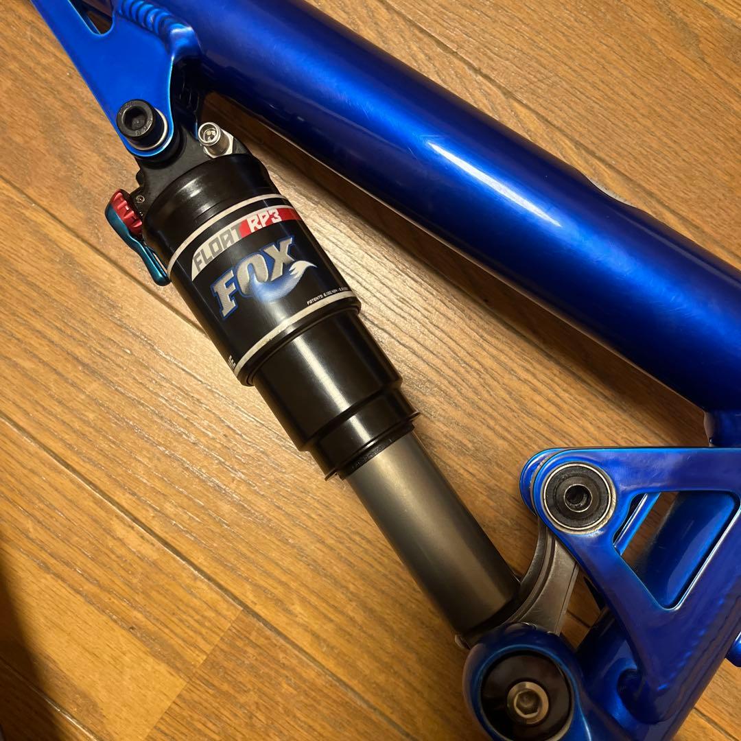 SANTA CRUZ Blur 4X マウンテンバイクフレーム