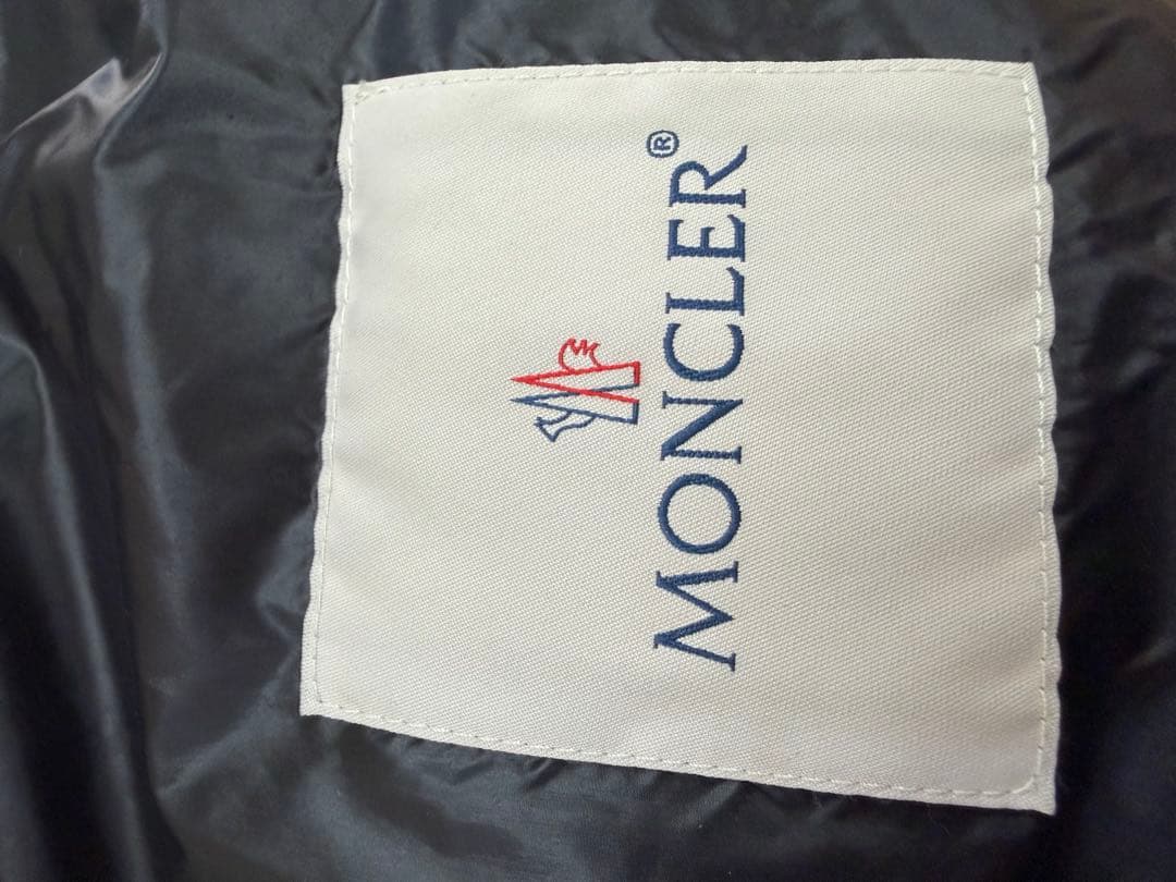 モンクレール　GUI GILET　ダウンベスト　2