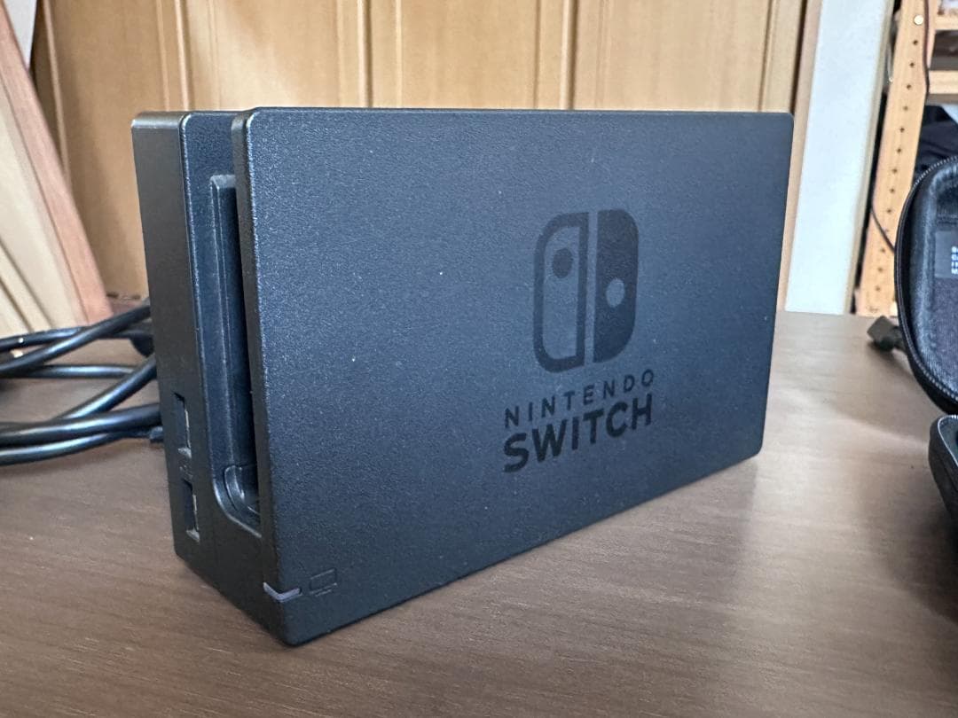 Nintendo Switch 赤/青 本体 充電器付き