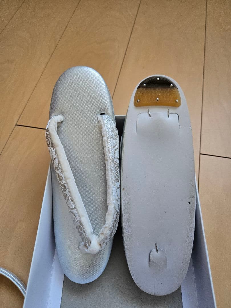 シルバー 花柄 和装用バッグと草履セット
