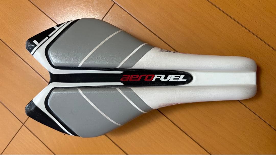 PRO aeroFUEL サドル トライアスロン