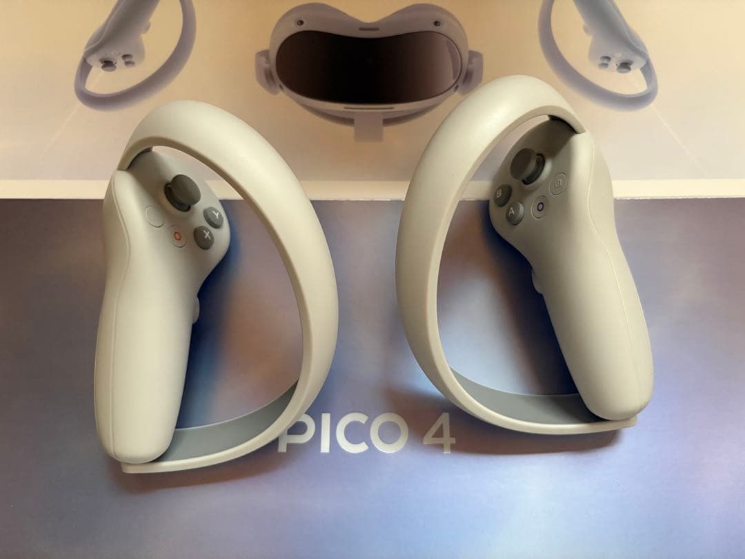 PICO 4 VRヘッドセットとコントローラーセット