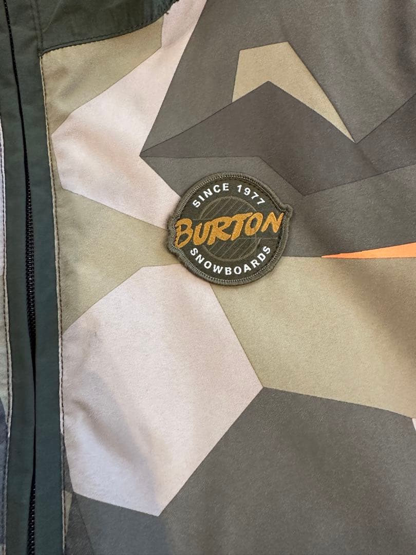 Burton スノーボード用子ども用ウェア 迷彩　M 140