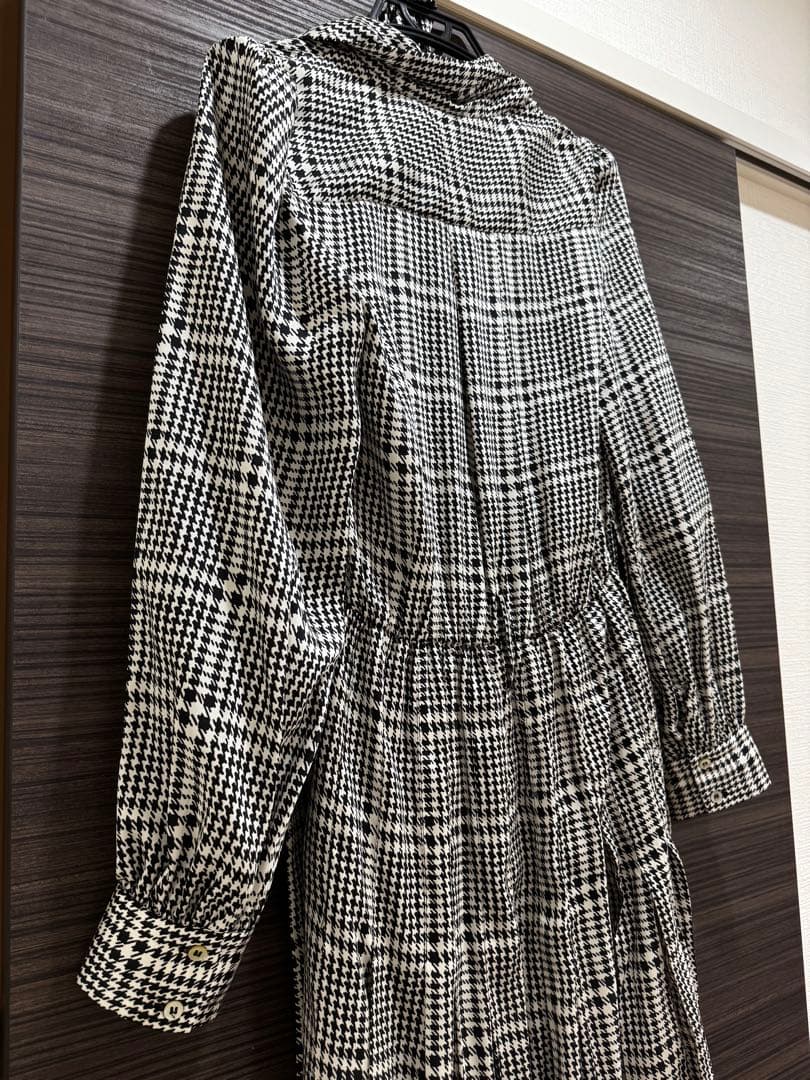 【極美品／希少】キャサリン妃着用★ZARA 千鳥 ボウタイプリーツ長袖ワンピース