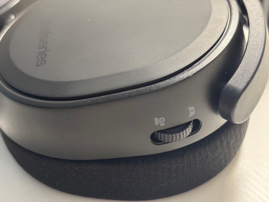 ヘッドホン SteelSeries Arctis 9 Wireless