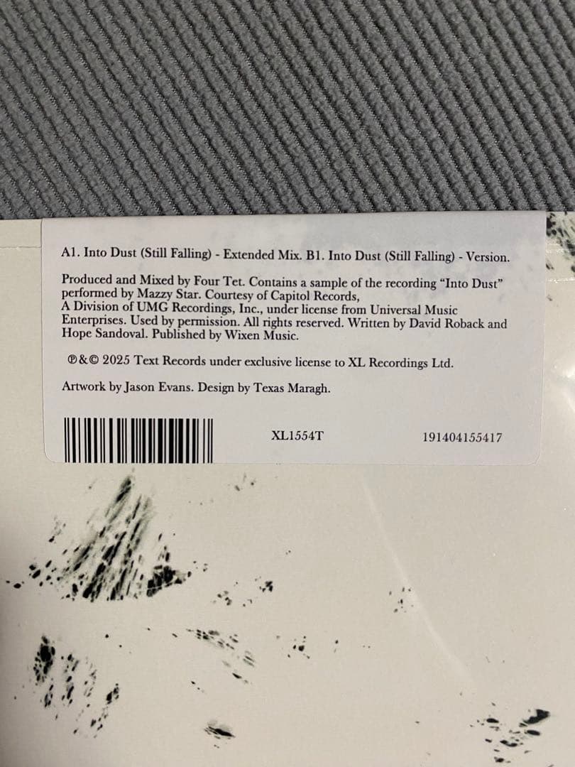 その他 Four Tet Into Dust (Still Falling) XL