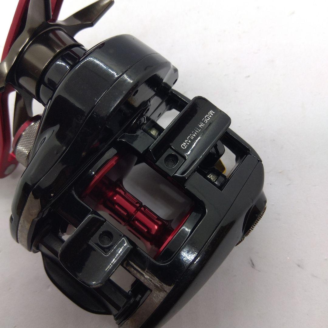 ダイワ タトゥーラHD150SH-TW 右ハンドルベイトリール 中古品