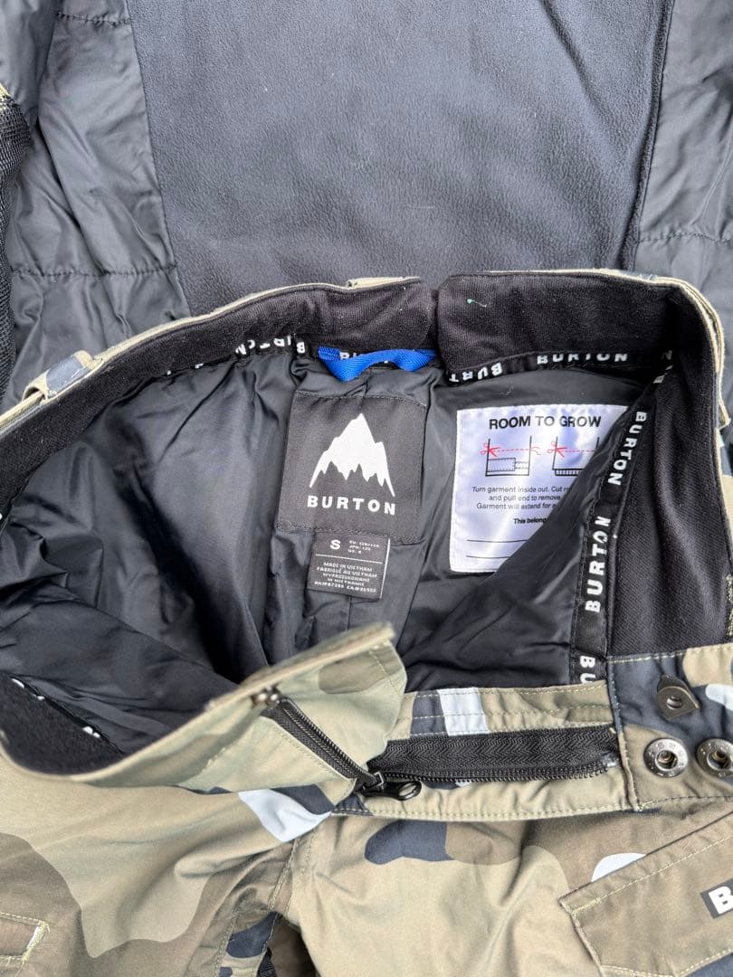 Burton 23-24 迷彩柄 スノーボードウェア 子ども用