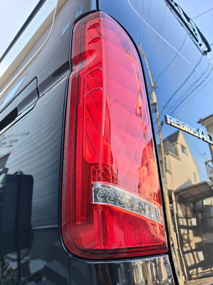 美品　ハイエース用Valenti Jewel LED Tail Lamp RCΣ