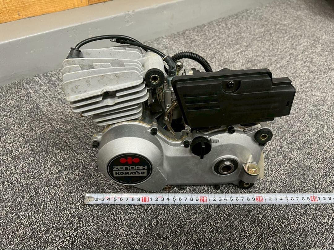 TG386☆新品☆ZENOAH☆KOMATSU☆BE30C☆エンジン☆ゼノア