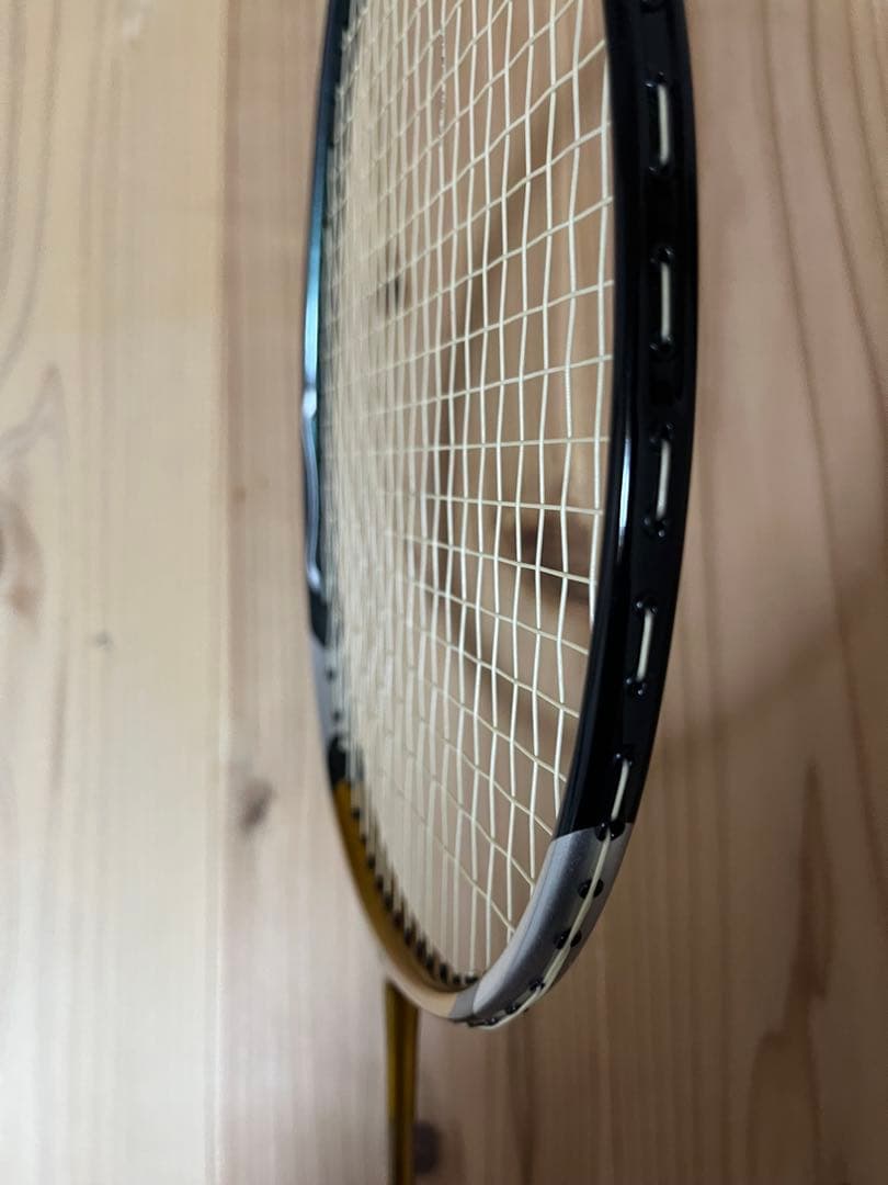 美品YONEX ヨネックスNANOSPEEDナノスピード8000後期廃番65