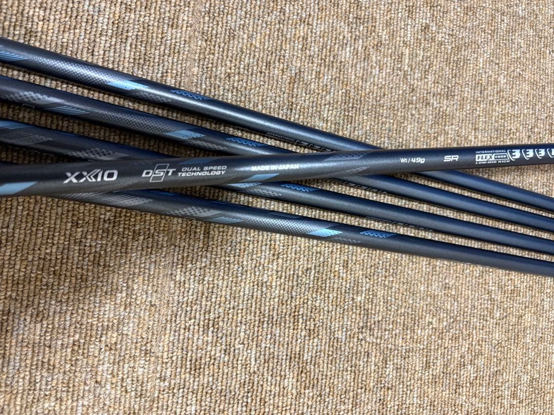 【美品】ゼクシオ14アイアンセット　 SR 6-P