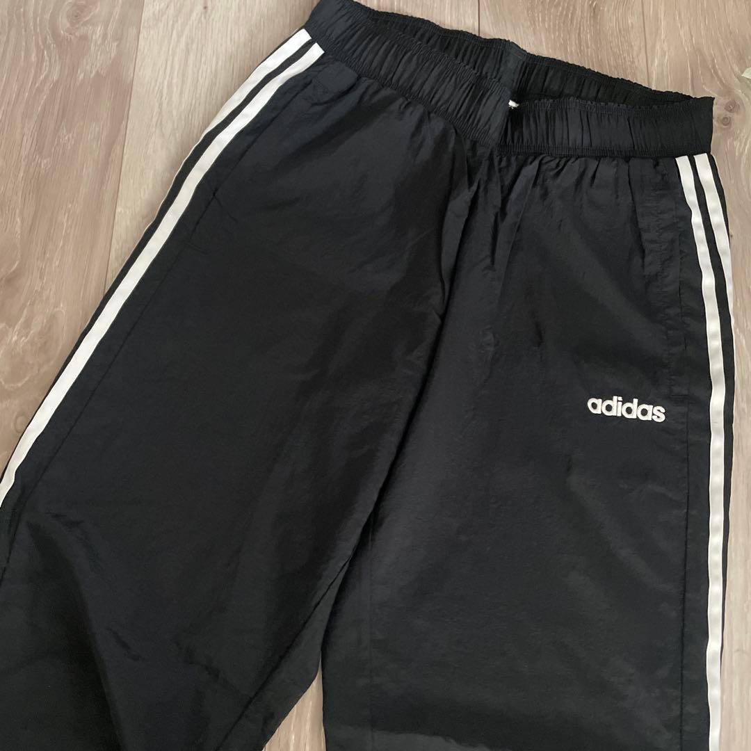 adidas ブラックジャージ上下セット