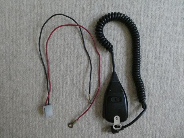 【訳あり品】ＫＥＮＷＯＯＤ ＴＭ－７３２ １４４／４３０ＭＨｚ トランシーバー