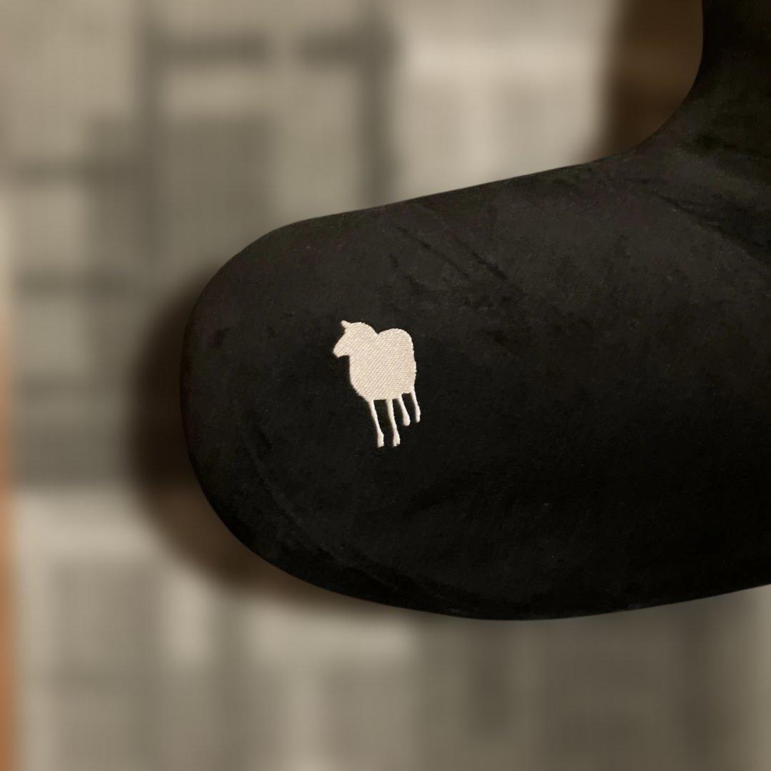 ヒツジのいらない抱き枕 ブラック