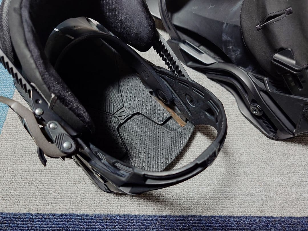 SALOMON サロモン ビンディング ディストリクト Mサイズ