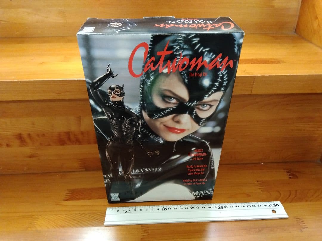 ●キャットウーマン ホライゾン ガレージキット フィギュア ソフビ バットマン