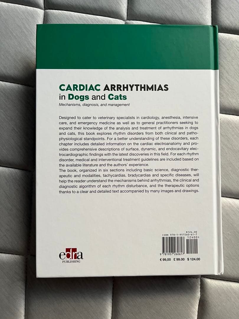 洋書 CARDIAC ARRHYTHMIAS in Dogs and Cats