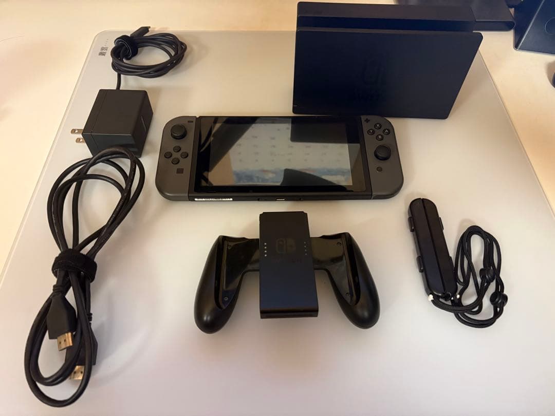 NintendoSwitch / 任天堂スイッチ グレー