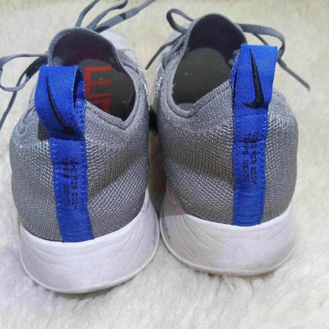 美品　NIKE エアズームテンポネクスト % ランニングシューズ 26.5