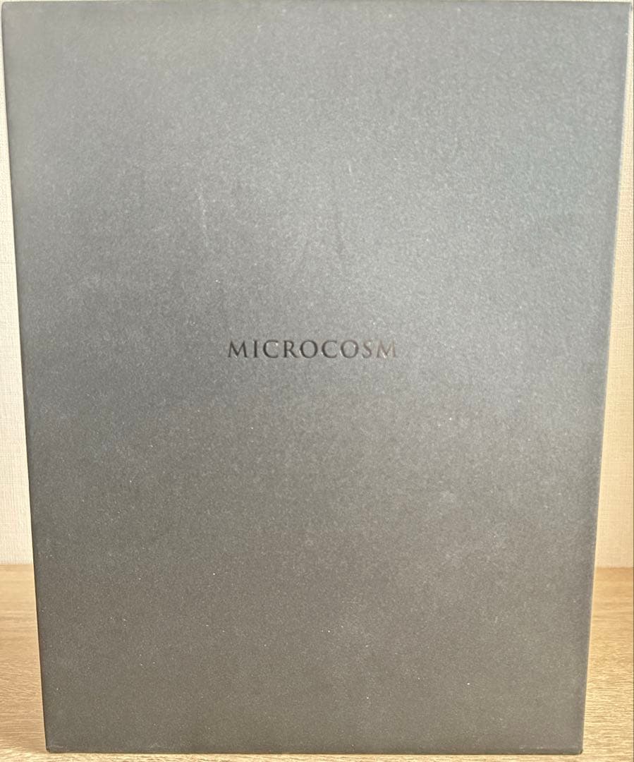 世界 MICROCOSM　佐藤健寿