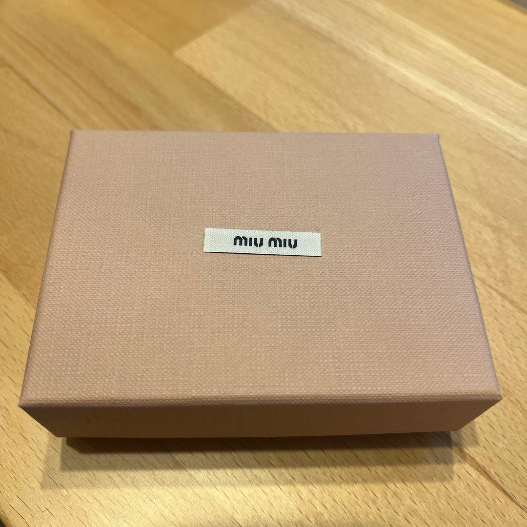 【新品】miu miu マテラッセ キーケース