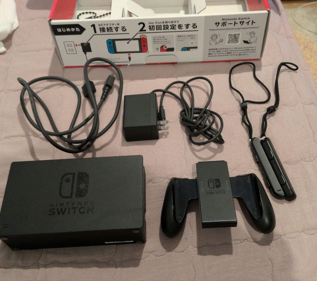 Nintendo Switch 本体 赤/青のJoy-Con付き