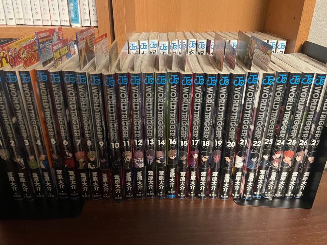 WORLD TRIGGER 1〜27巻まで全巻初版帯付き チラシ多数