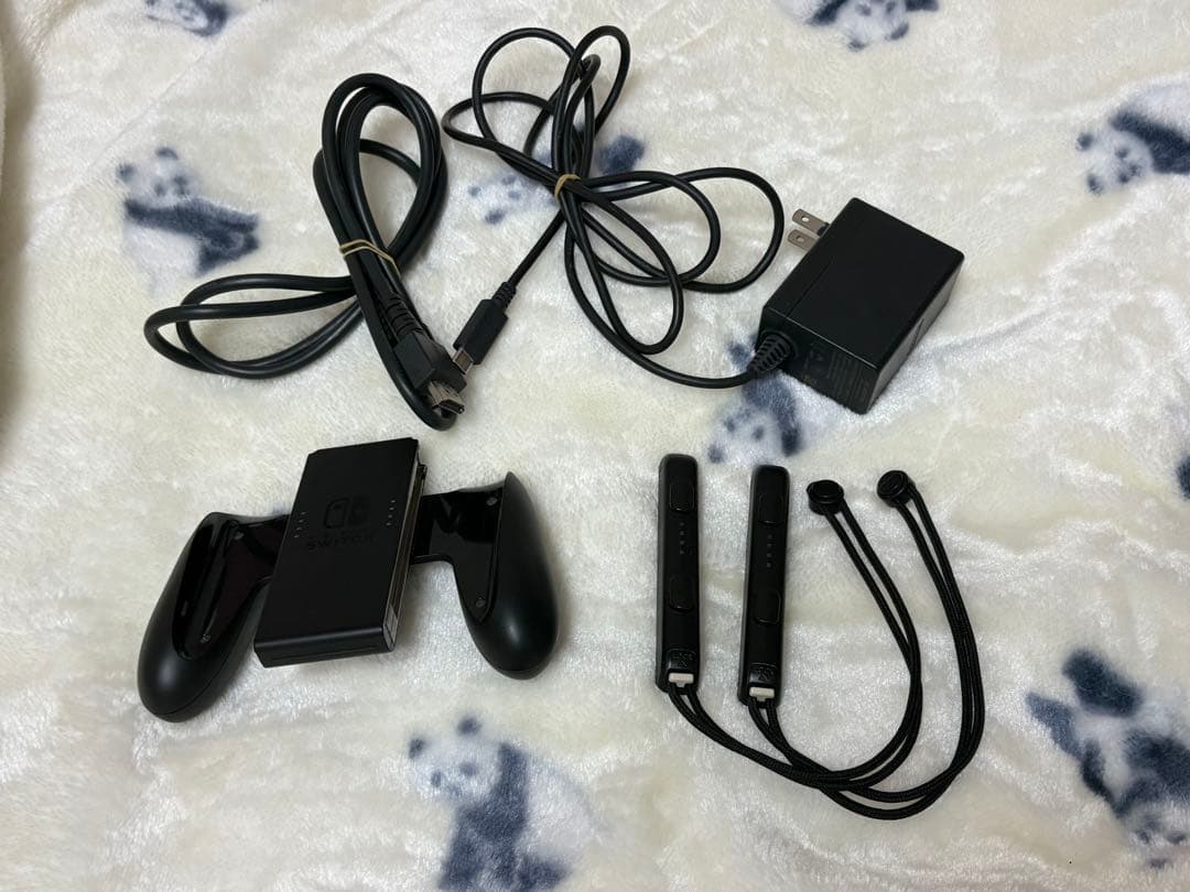 任天堂Switch 本体＋ゲームソフト2本＋SDカード256GB