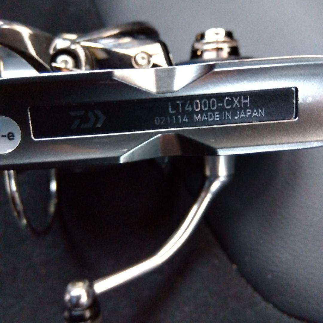 20LUVIAS LT 4000CXHスピニングリール 　おまけ付き