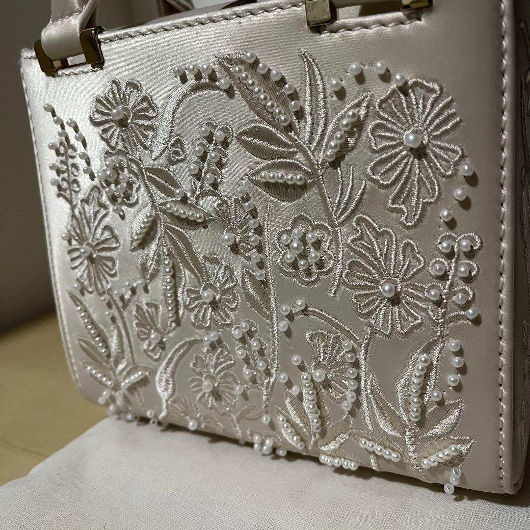 【美品】ZARA サテン風フェイクパールバッグ