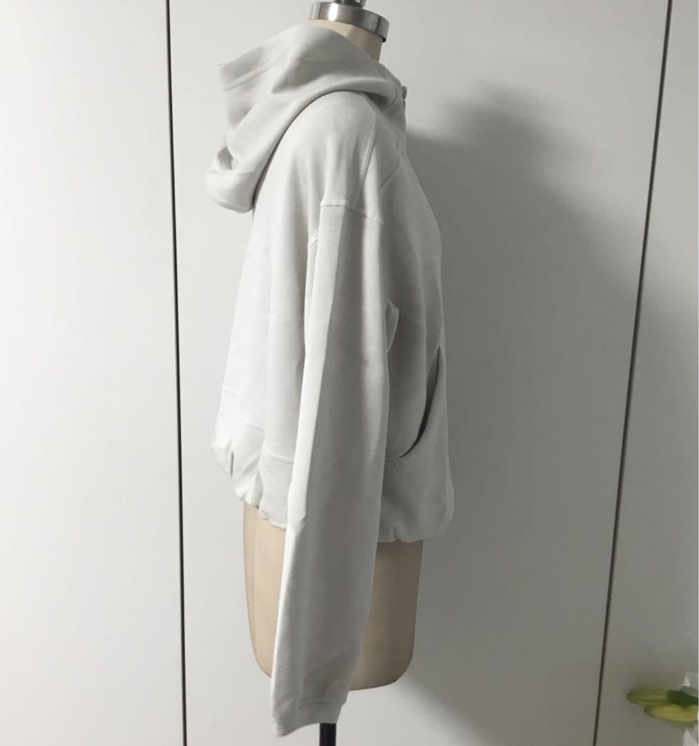 LULULEMON☆さサイズ　8ホワイト フルジップ パーカー