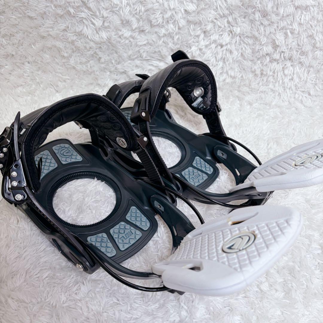 極美品　FLOW FIVE リアエントリー ビンディング ブラック スノーボード