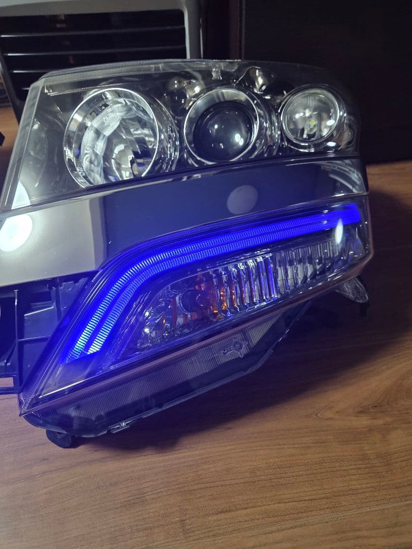 JF1.2 N-BOXカスタム　純正HIDヘッドライト左右セット