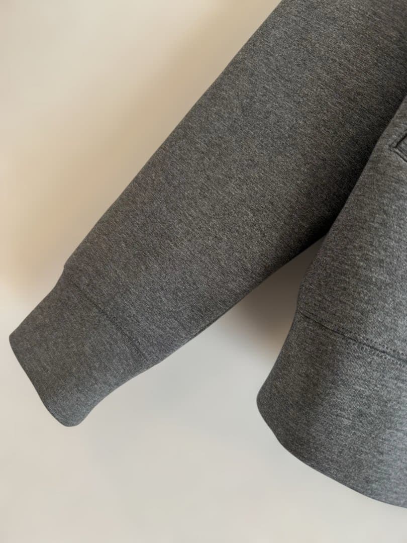 人気完売Spick and Span ストレッチジップフードパーカー　グレー
