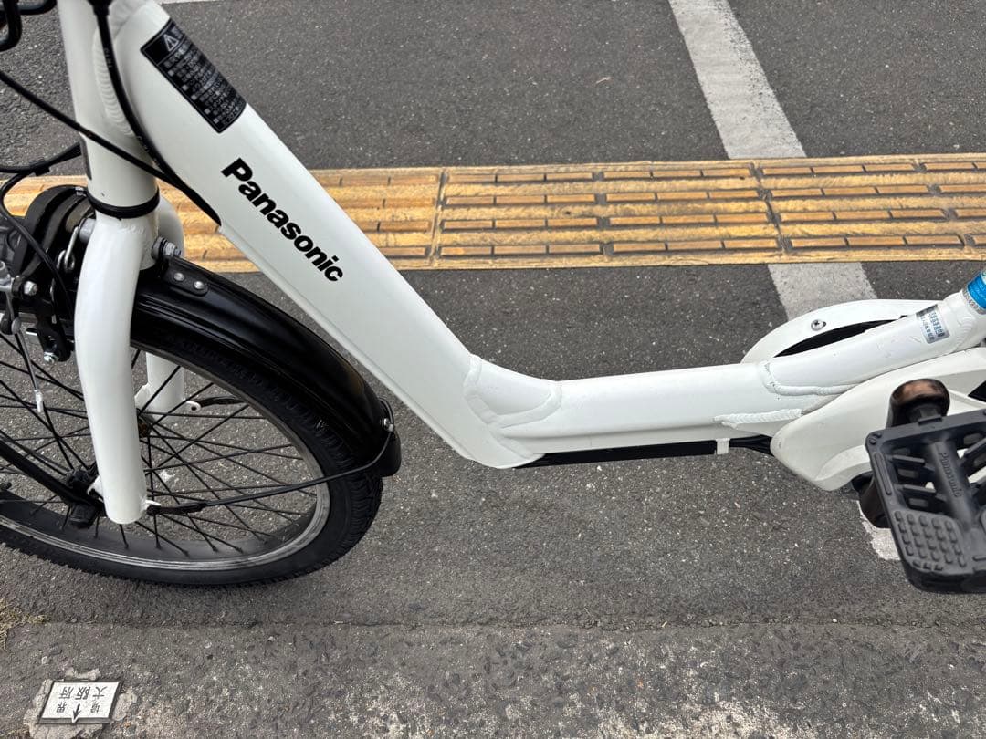 067 中古20㌅ Panasonic電動アシスト自転車　8Ah 大阪