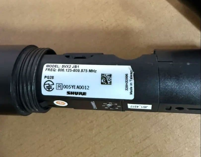配信機器・PA機器・レコーディング機器 SHURE SVX Wireless Microphone System