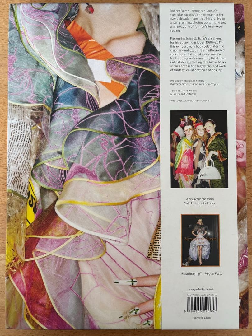 『John Galliano:Unseen』