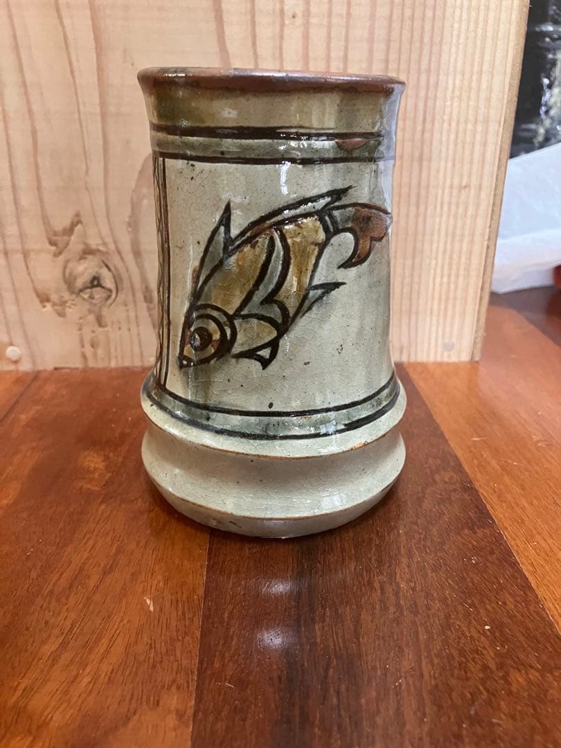 琉球　沖縄　壺屋焼　宮城智作　魚紋箸立て　花器　（金城次郎　宮城須美子）やちむん