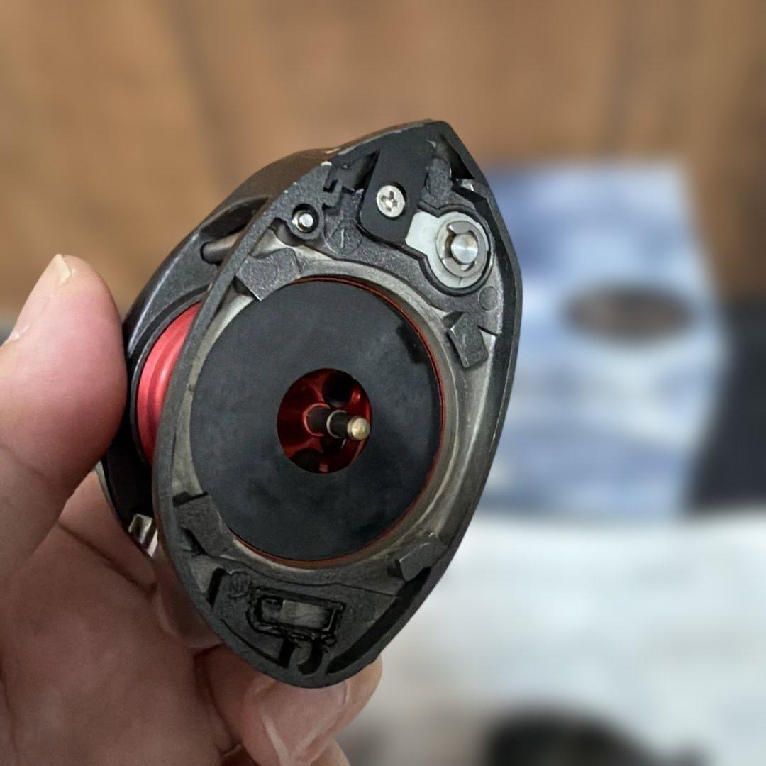 アブガルシア REVO SX-HS L左ハンドル　ZPIイナーシャハンドル付き