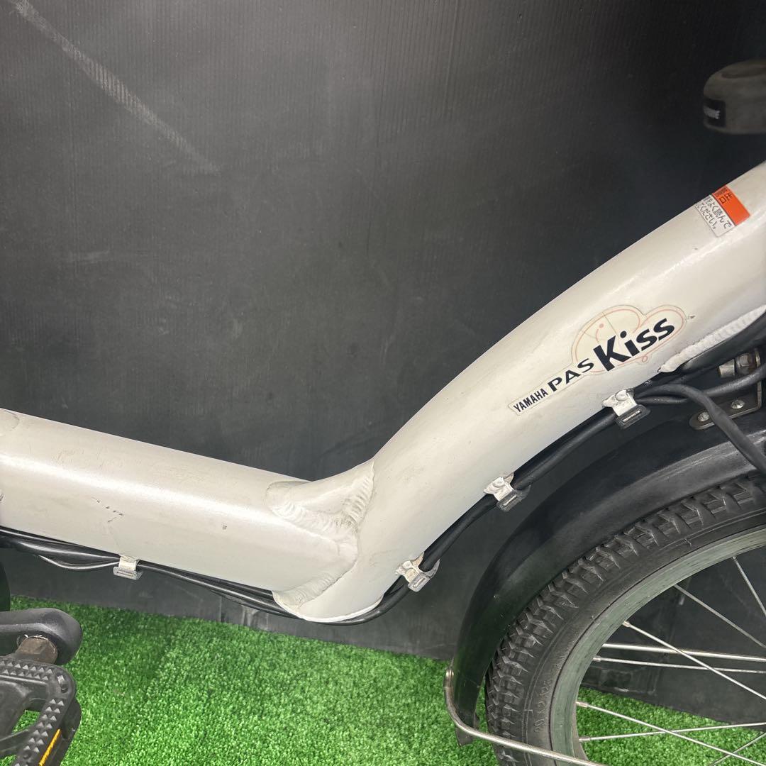 電動自転車 YAMAHA PAS kiss ホワイト　3人乗り対応　84