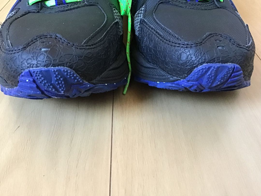 asics ランニングシューズ　ゲルスノーライド　　２６センチ