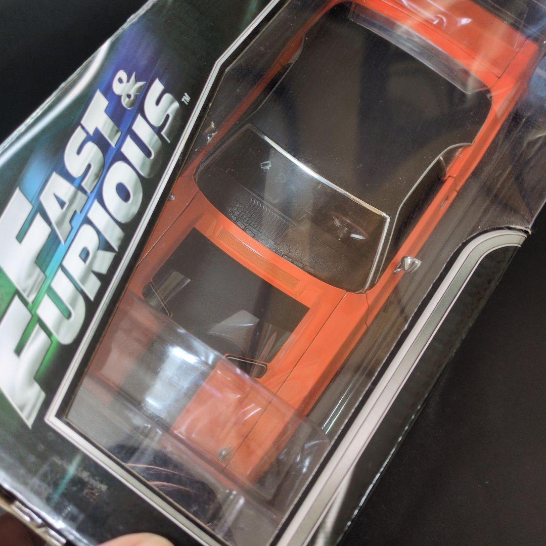 ワイルドスピードX2　ダッジ チャレンジャー R/T