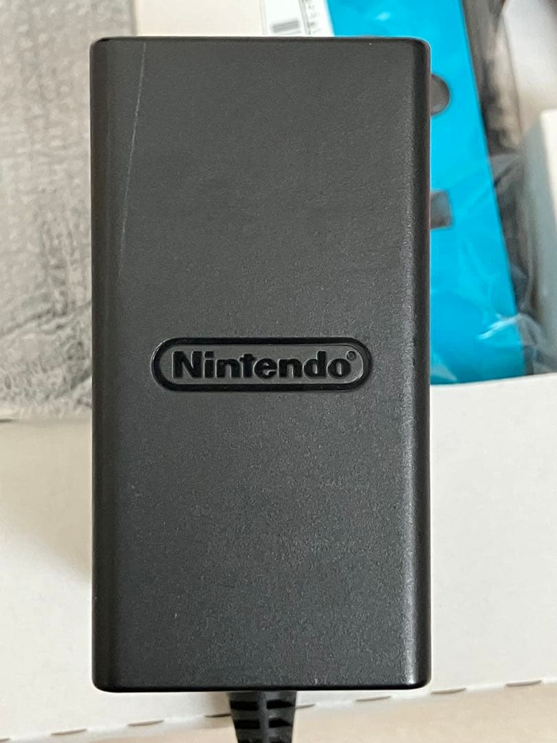 Nintendo Switch ネオンブルー/ネオンレッド 本体　周辺機器付き