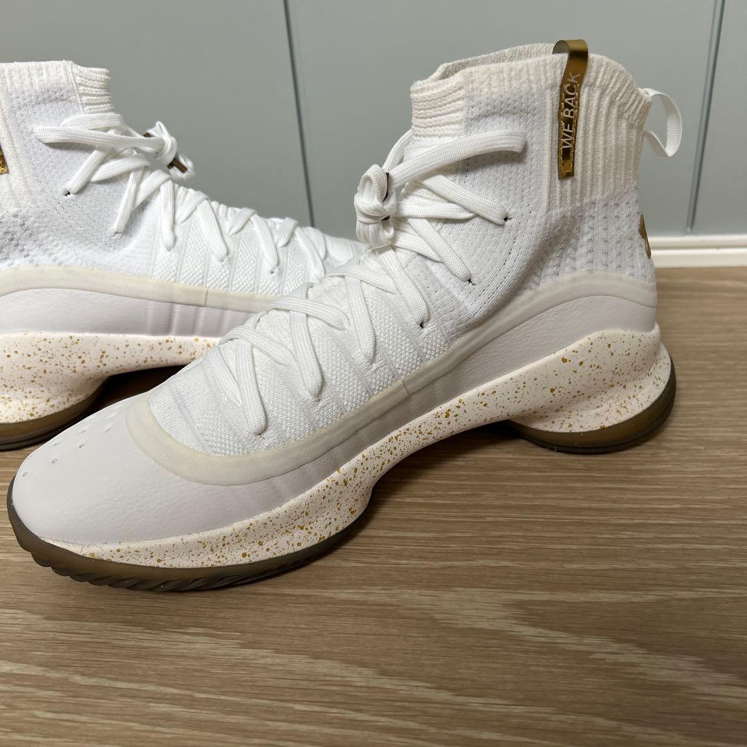 Under Armour Curry 4ホワイト　27cm