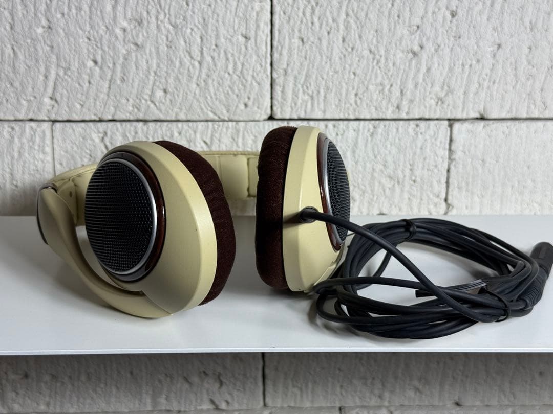 ヘッドホン Sennheiser HD 598