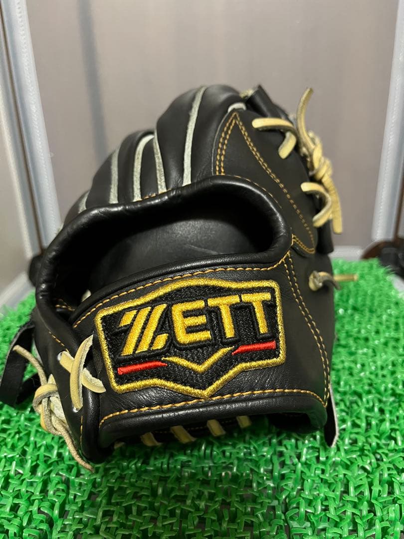 【30%以上オフ！】ゼットプロステイタス 硬式内野用グローブ 限定カラー