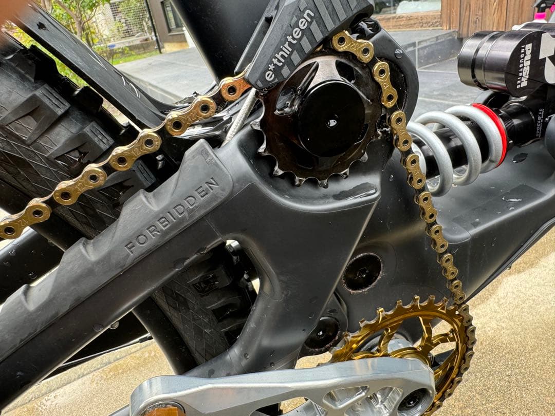 Forbidden bike Dreadnought Mサイズ完成車